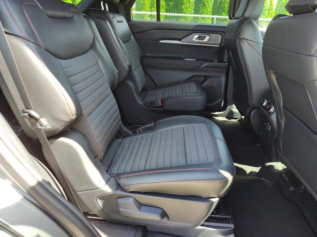 new 2025 Ford Explorer car, priced at $51,265