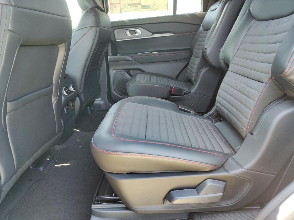 new 2025 Ford Explorer car, priced at $51,265