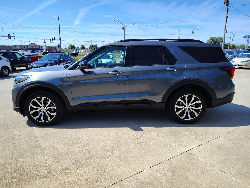 new 2025 Ford Explorer car, priced at $51,265