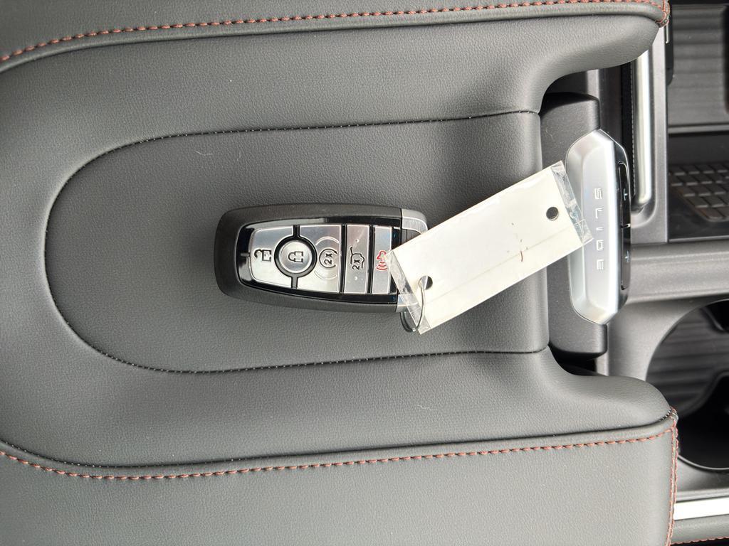 new 2025 Ford Expedition Max car, priced at $75,385