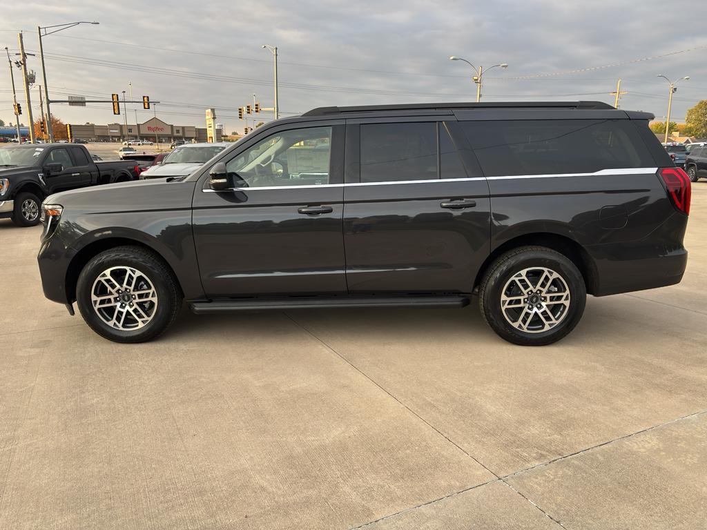 new 2025 Ford Expedition Max car, priced at $75,385