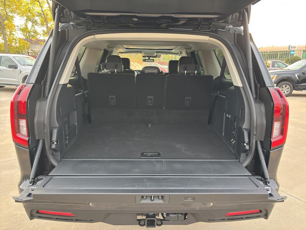 new 2025 Ford Expedition Max car, priced at $75,385