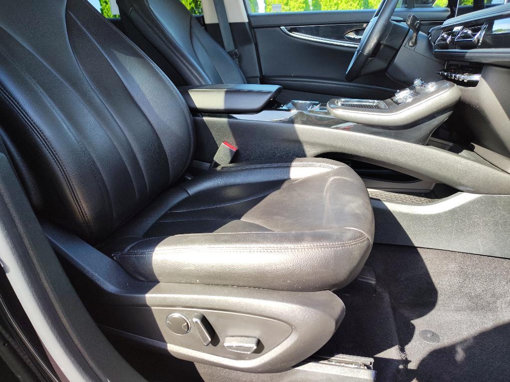 used 2023 Lincoln Nautilus car, priced at $35,989