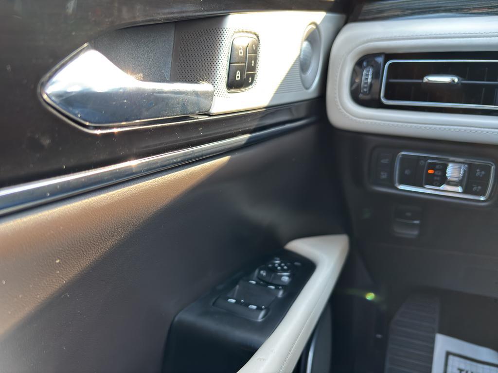 used 2021 Lincoln Nautilus car, priced at $38,991