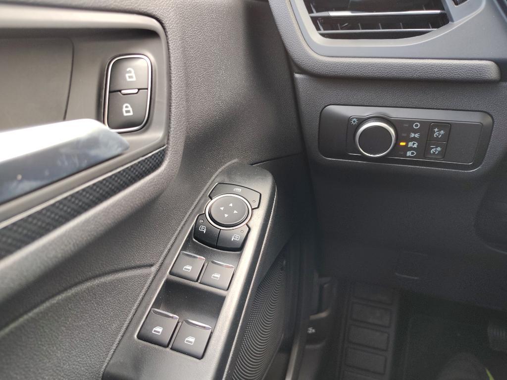 new 2025 Ford Escape car, priced at $35,590