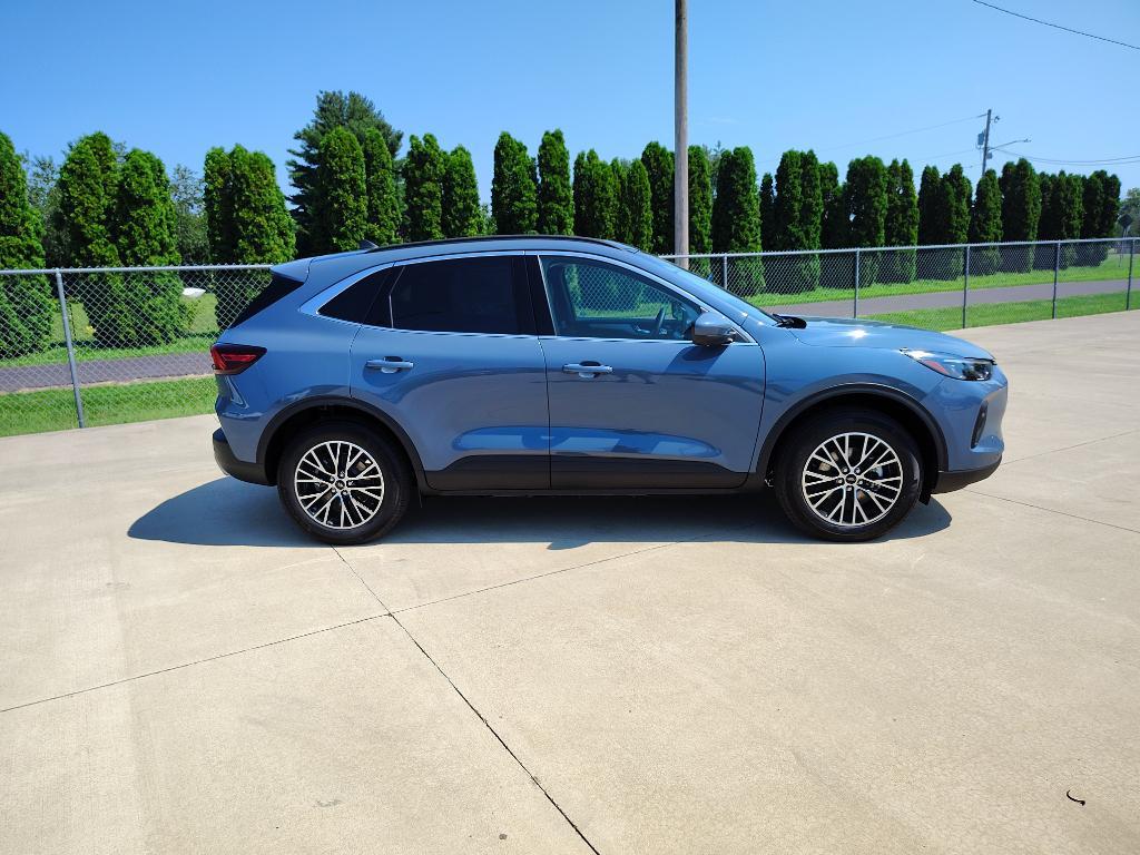 new 2025 Ford Escape PHEV car, priced at $45,475