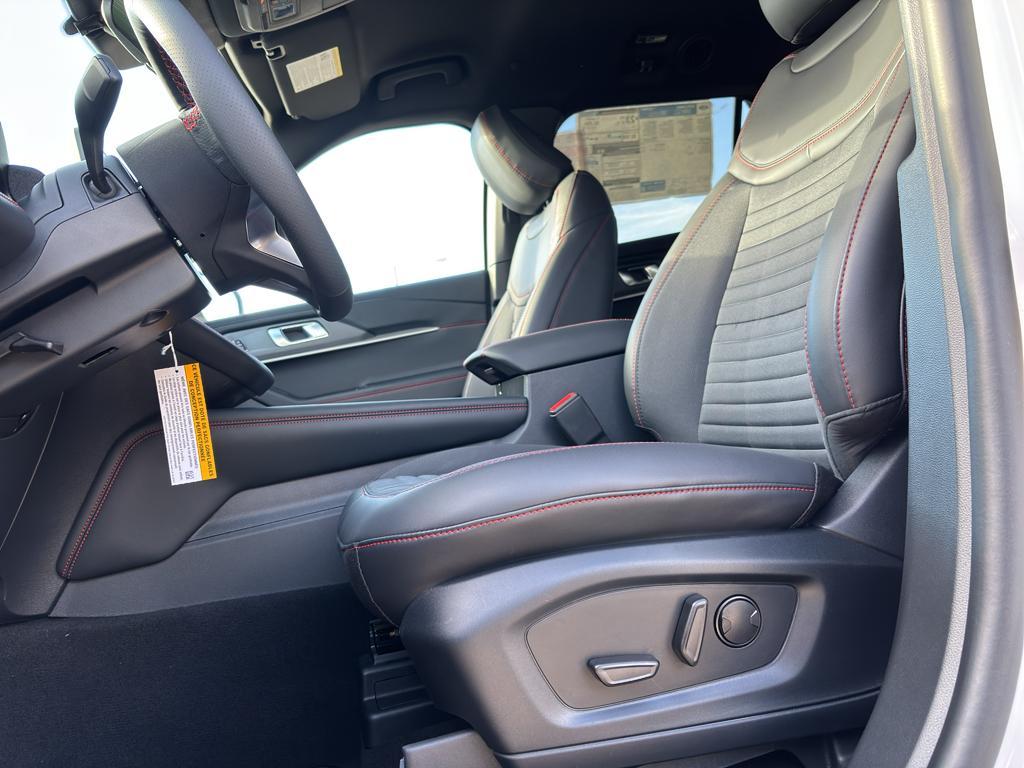 new 2026 Ford Explorer car, priced at $51,095