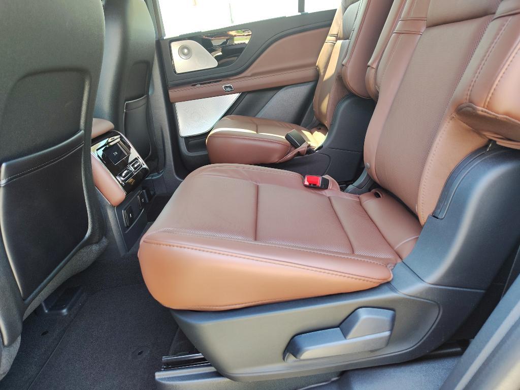 new 2025 Lincoln Aviator car, priced at $83,410