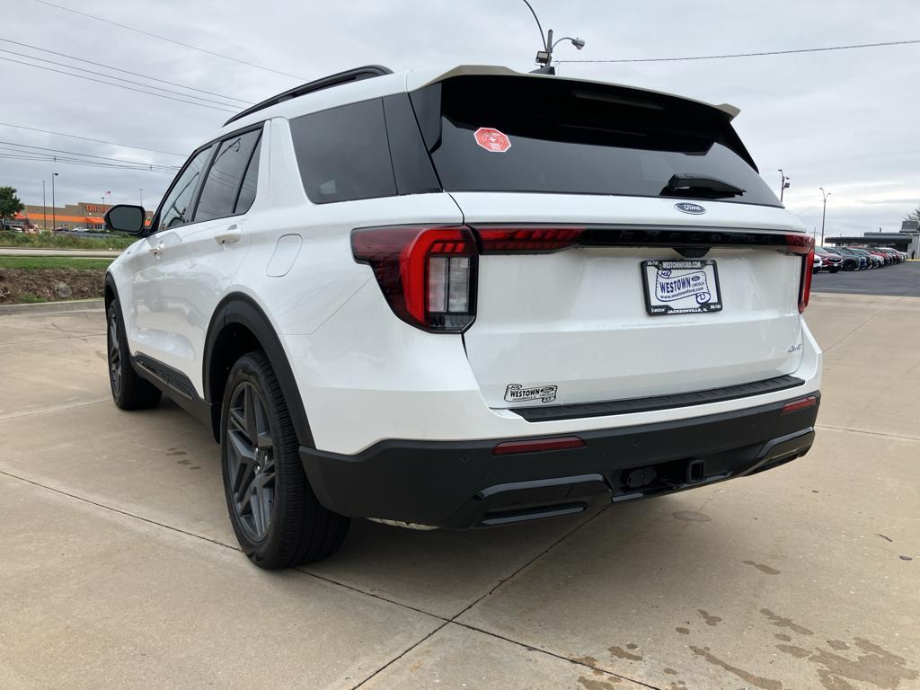 new 2025 Ford Explorer car, priced at $54,525