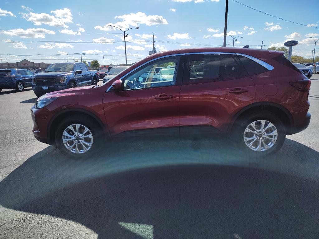 used 2023 Ford Escape car, priced at $25,990