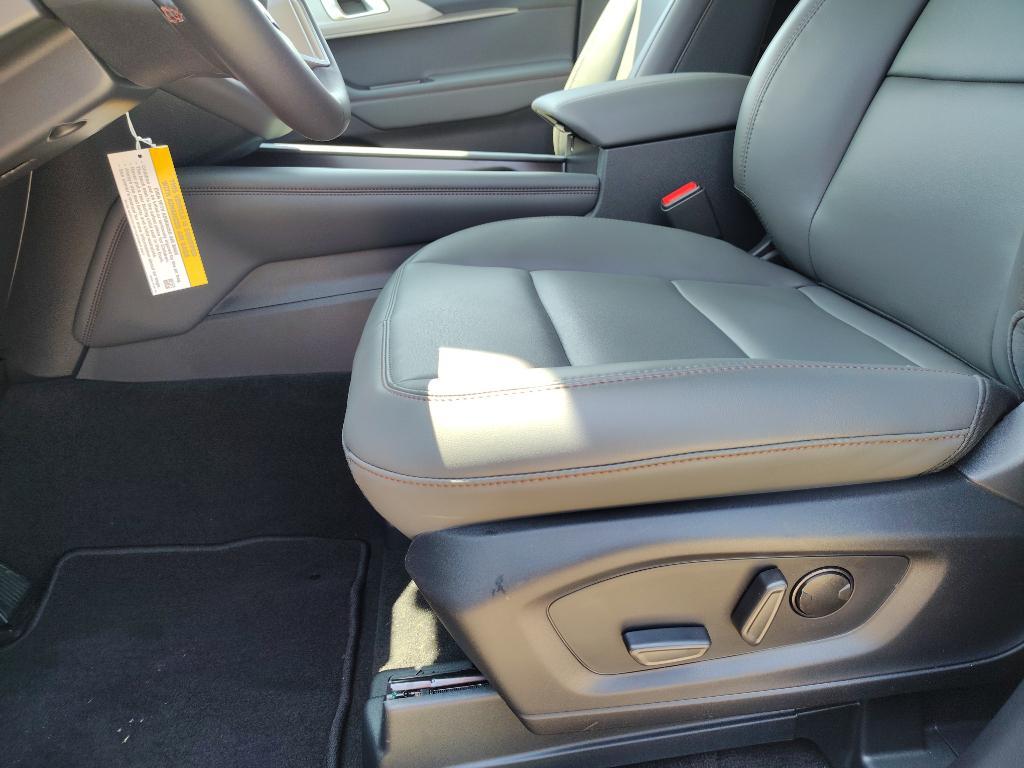 new 2025 Ford Explorer car, priced at $51,210