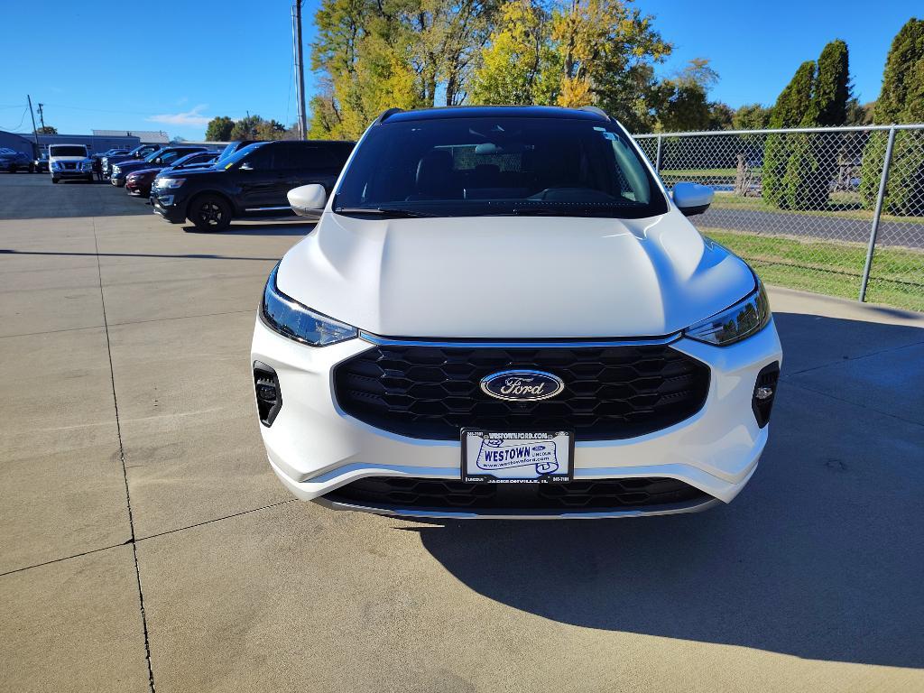 used 2024 Ford Escape car, priced at $30,592