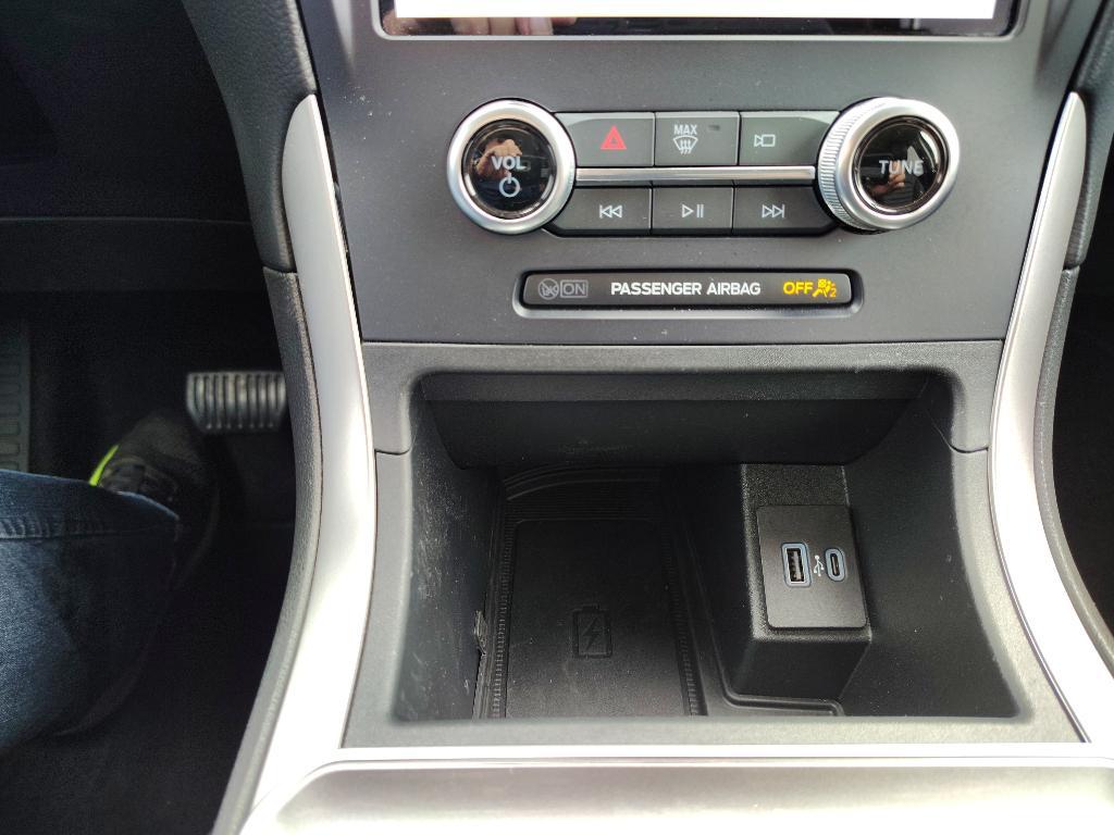 used 2024 Ford Edge car, priced at $29,990