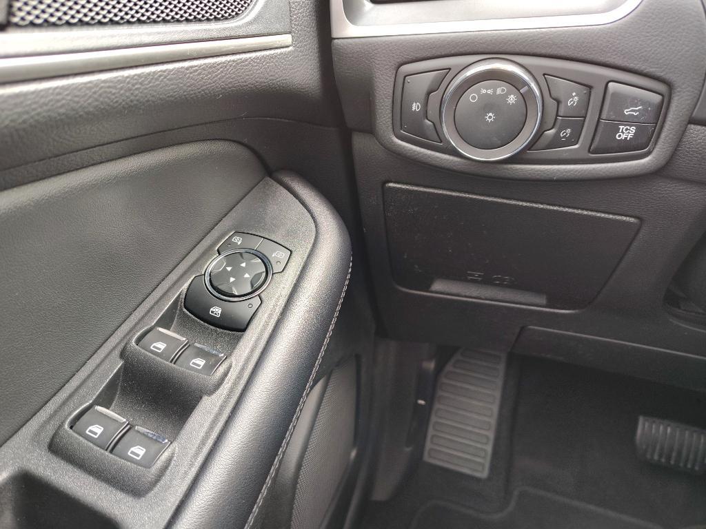 used 2024 Ford Edge car, priced at $29,990