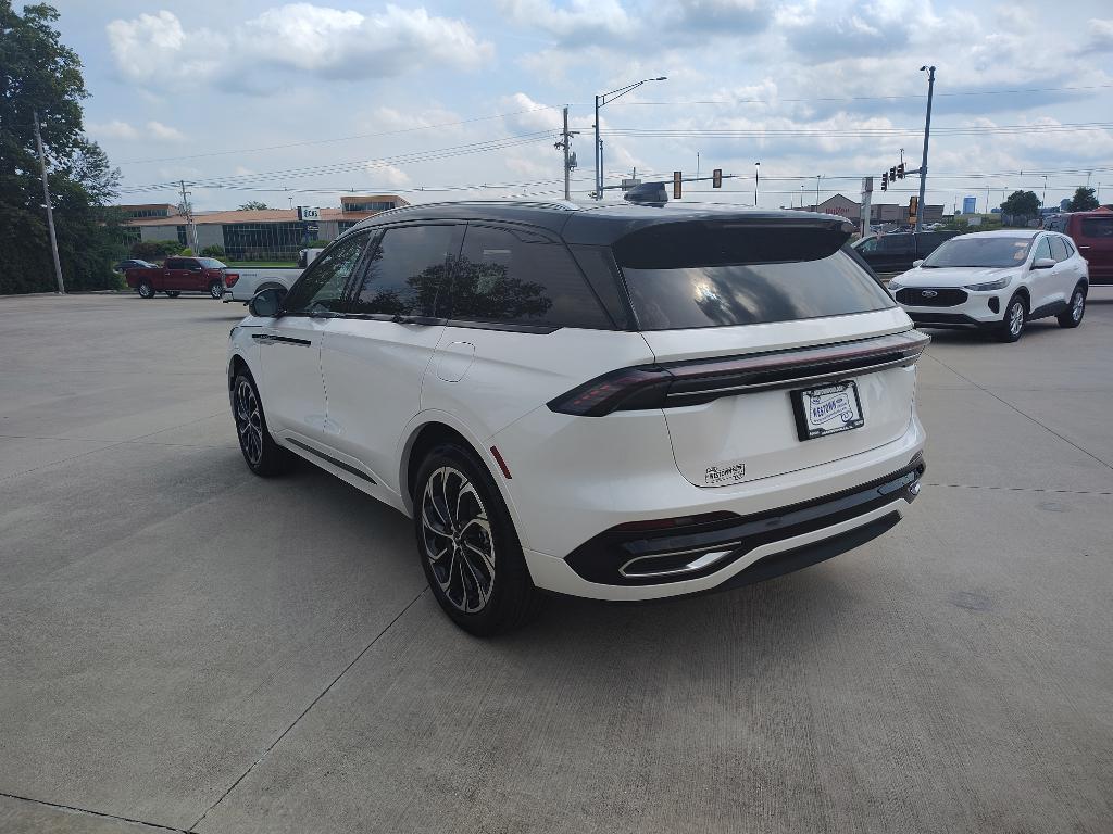 new 2025 Lincoln Nautilus car, priced at $65,525