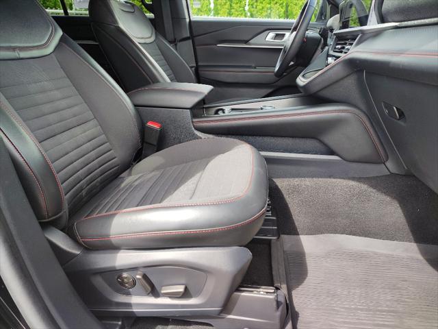 used 2025 Ford Explorer car, priced at $47,596