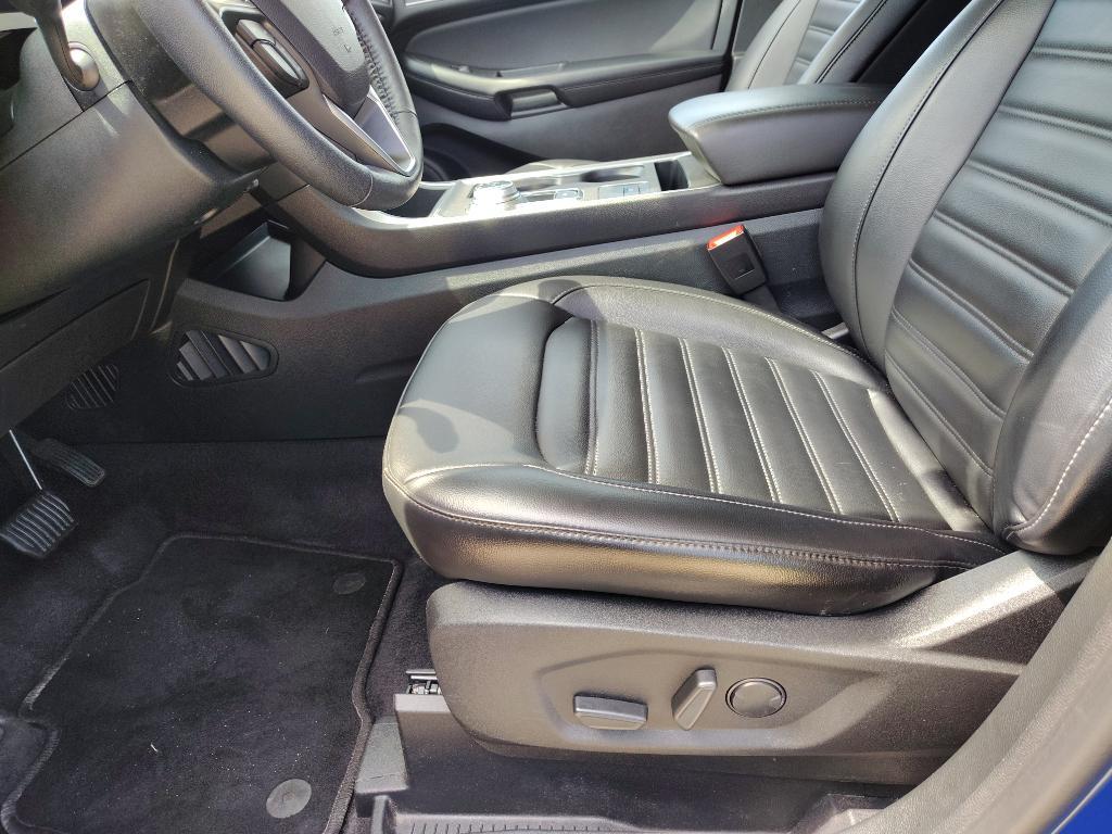 used 2024 Ford Edge car, priced at $28,997