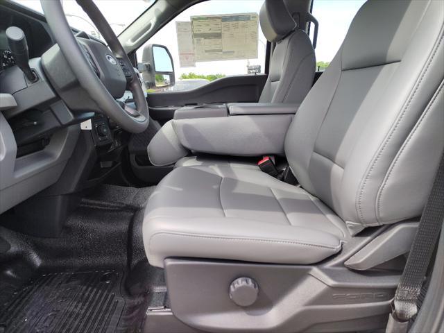 new 2025 Ford F-250 car, priced at $56,455