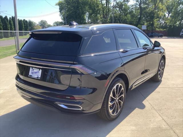 new 2024 Lincoln Nautilus car, priced at $56,445