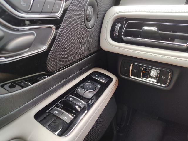 used 2025 Lincoln Aviator car, priced at $68,996