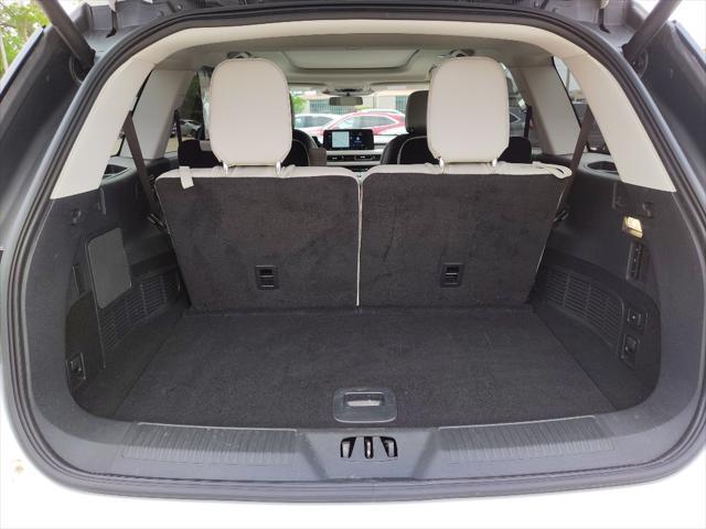 used 2025 Lincoln Aviator car, priced at $68,996