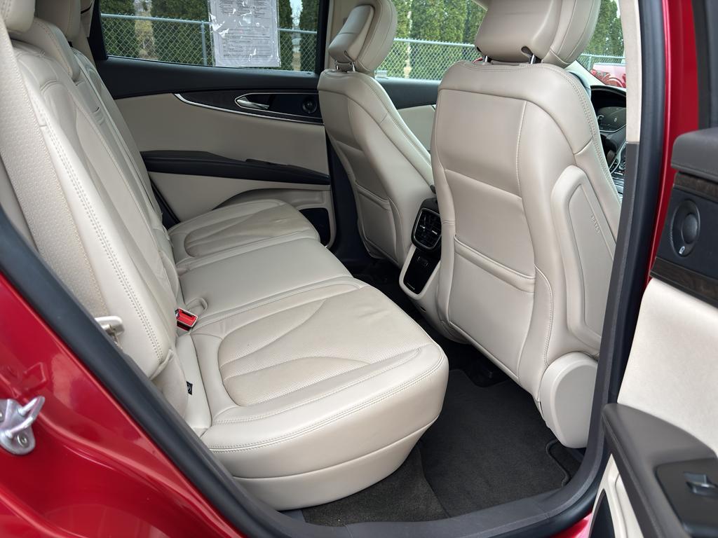 used 2020 Lincoln Nautilus car, priced at $30,991