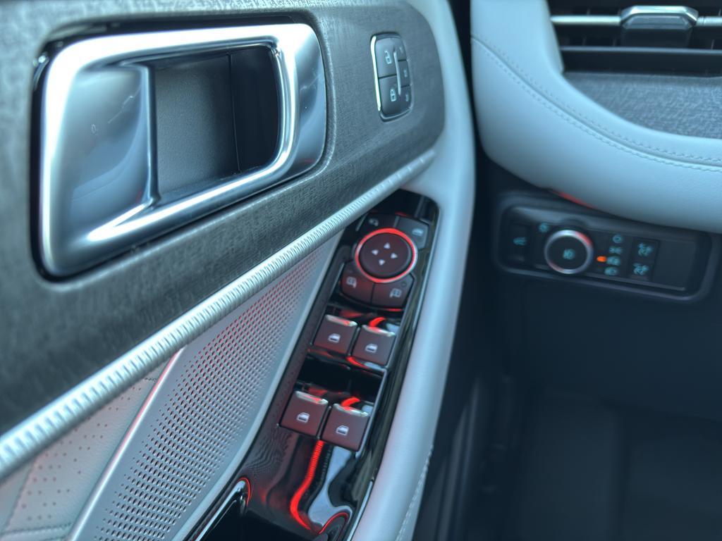 new 2025 Ford Explorer car, priced at $62,040
