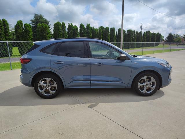 used 2023 Ford Escape car, priced at $26,996