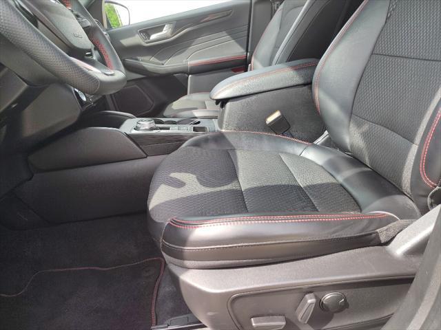 used 2023 Ford Escape car, priced at $26,996