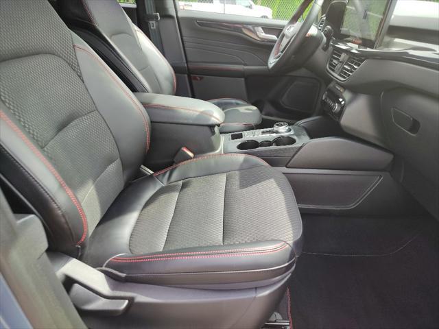 used 2023 Ford Escape car, priced at $26,996