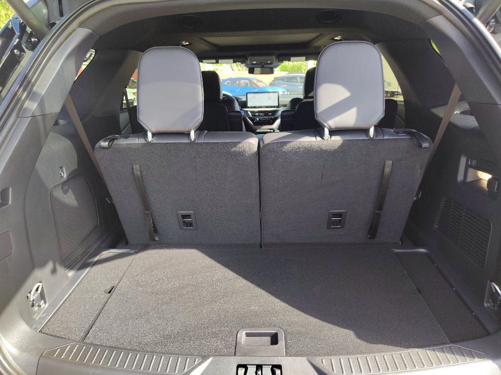 new 2025 Ford Explorer car, priced at $54,160