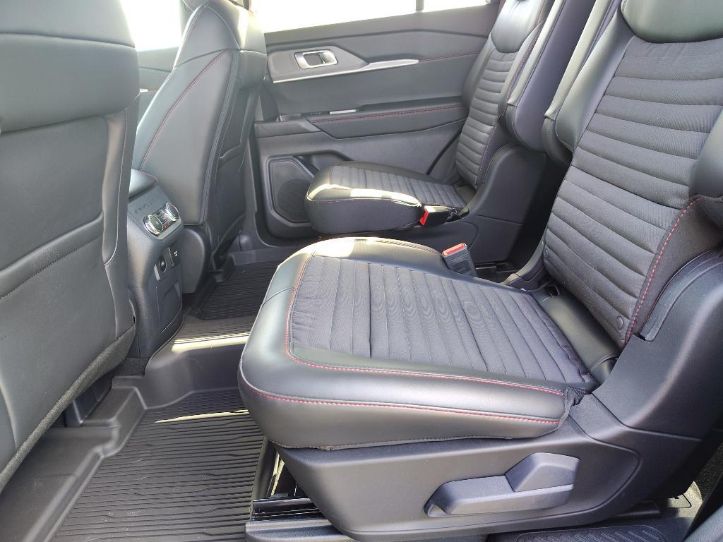 new 2025 Ford Explorer car, priced at $54,160