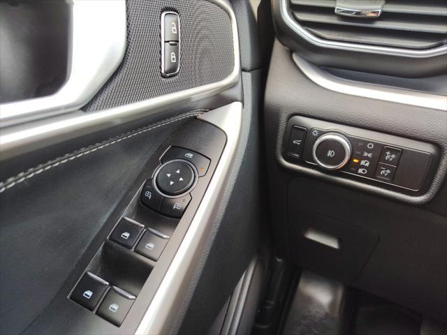 used 2023 Ford Explorer car, priced at $37,596