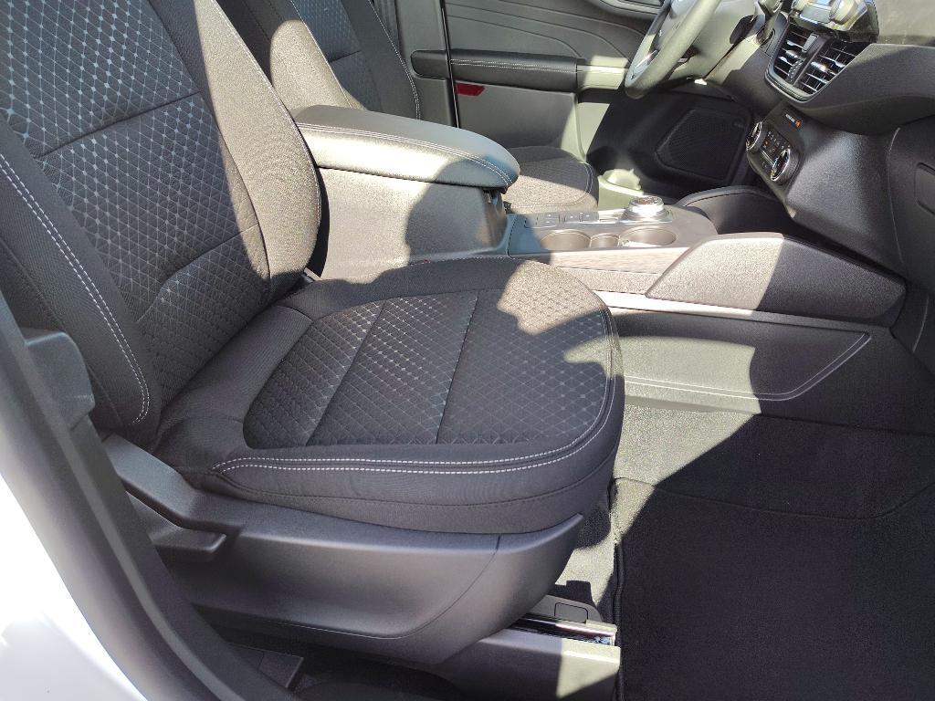 new 2025 Ford Escape car, priced at $33,280