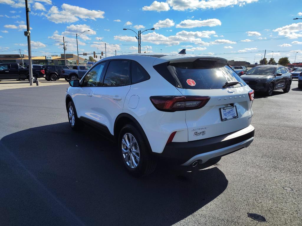 new 2025 Ford Escape car, priced at $33,280