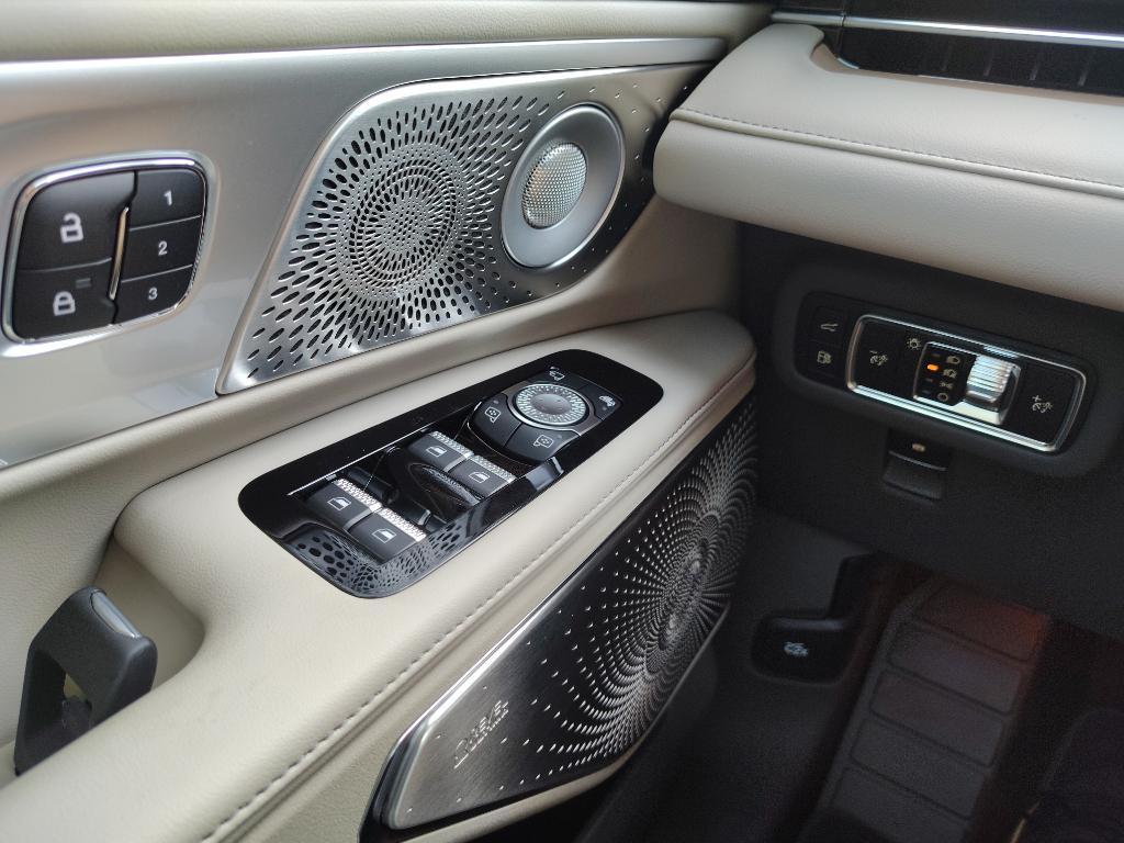 new 2025 Lincoln Nautilus car, priced at $72,480