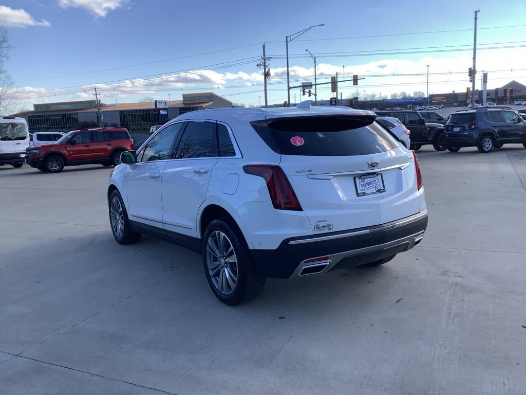 used 2022 Cadillac XT5 car, priced at $28,573
