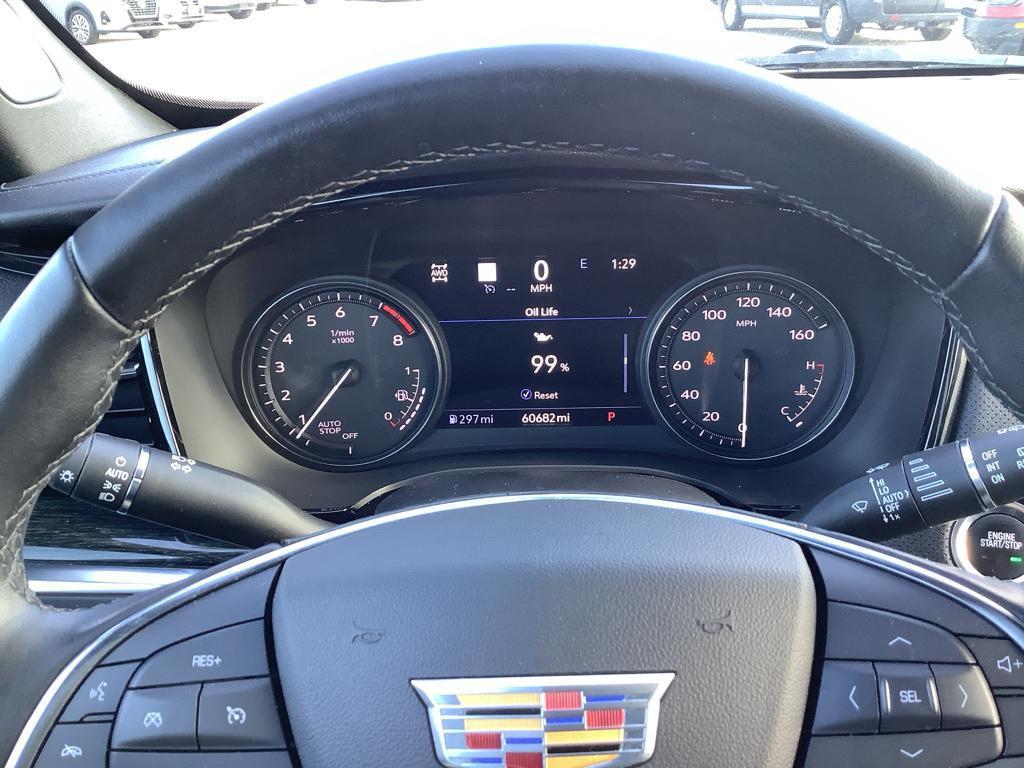 used 2022 Cadillac XT5 car, priced at $28,573