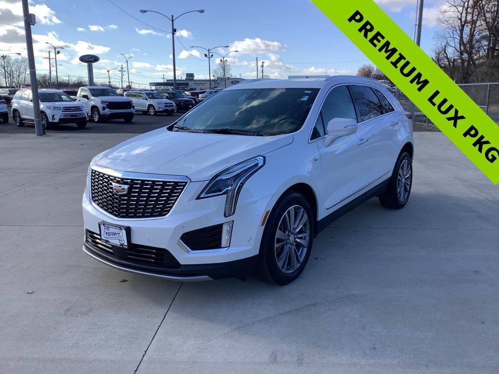 used 2022 Cadillac XT5 car, priced at $28,573