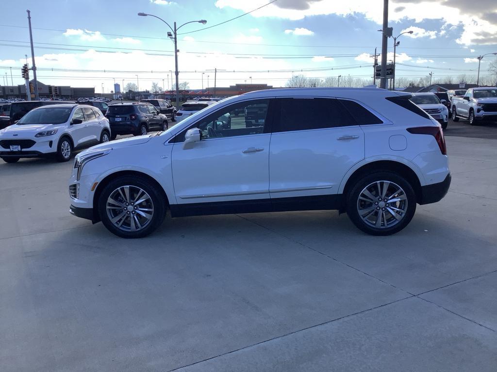 used 2022 Cadillac XT5 car, priced at $28,573