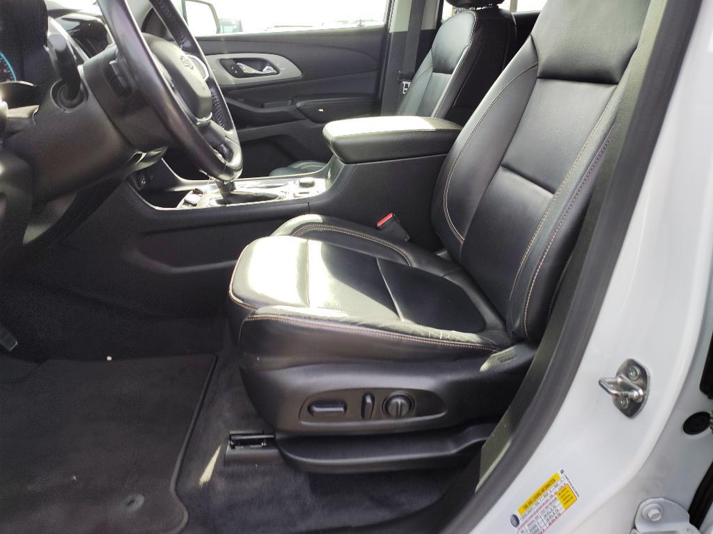 used 2021 Chevrolet Traverse car, priced at $24,990