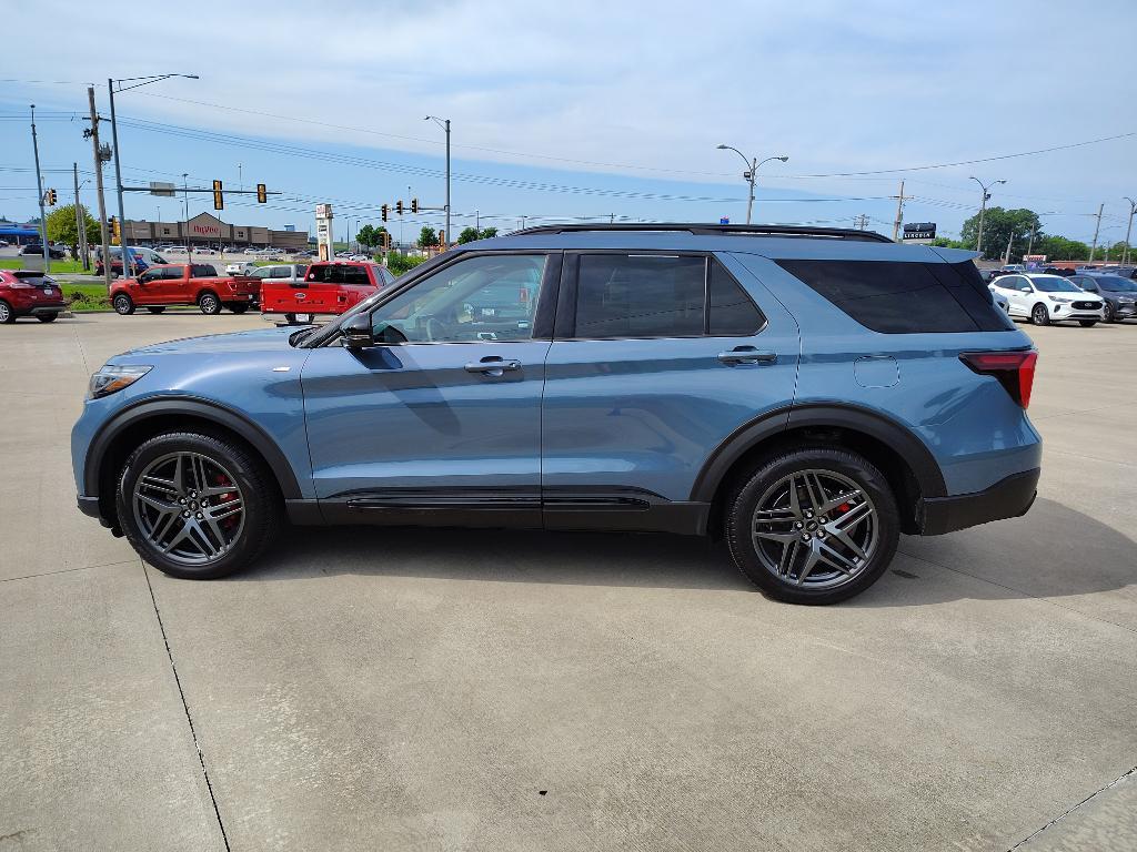 used 2025 Ford Explorer car, priced at $47,997