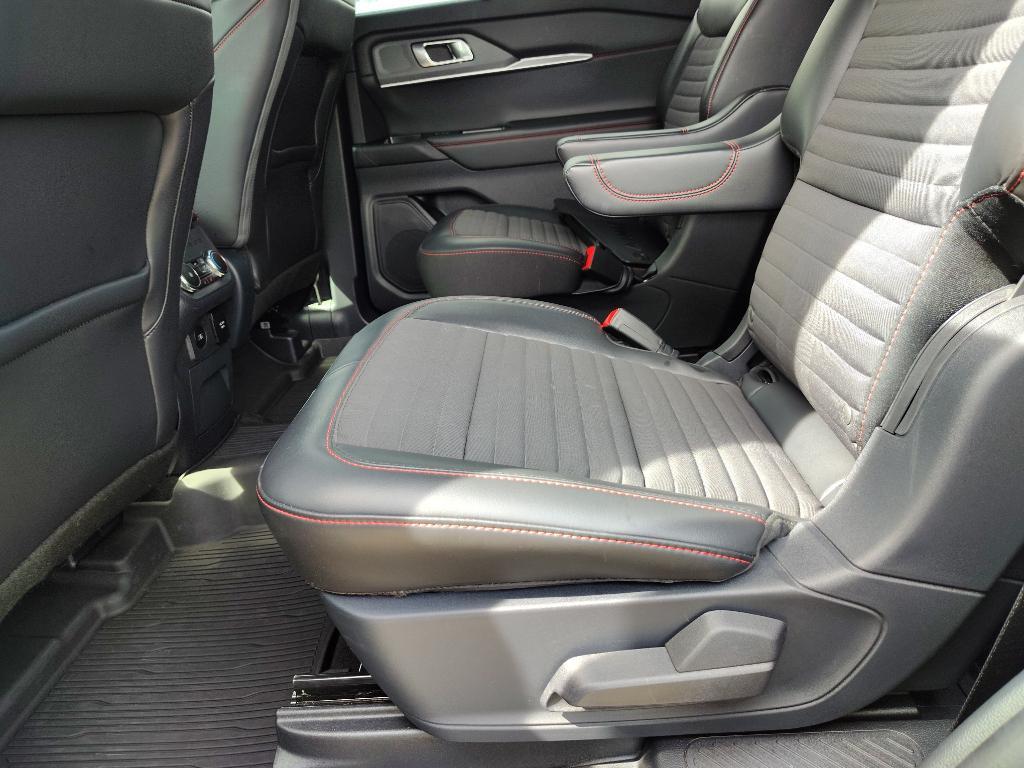 used 2025 Ford Explorer car, priced at $47,997
