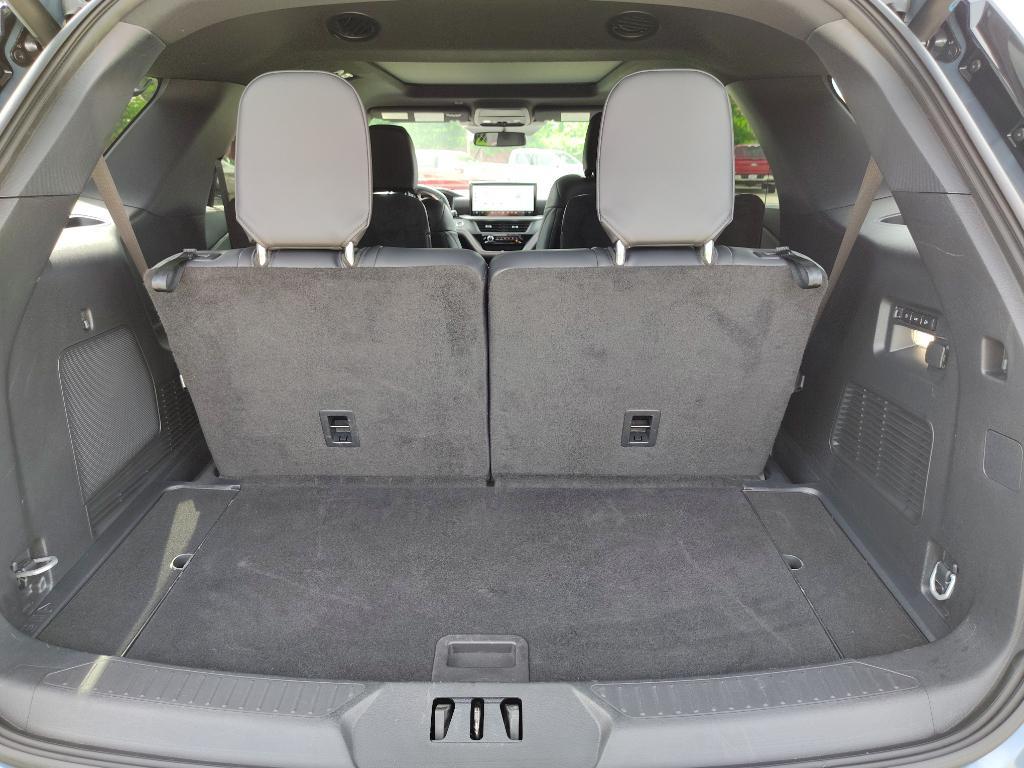 used 2025 Ford Explorer car, priced at $47,997