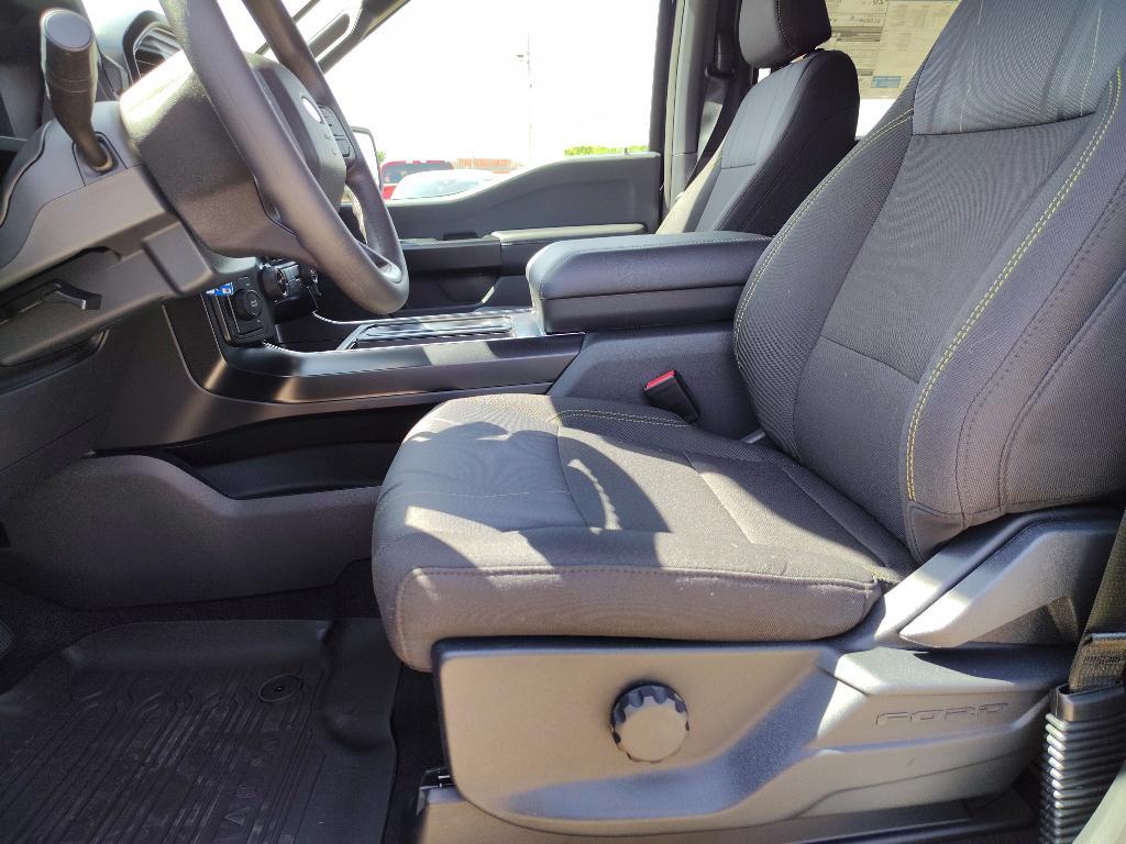 new 2025 Ford F-150 car, priced at $52,160