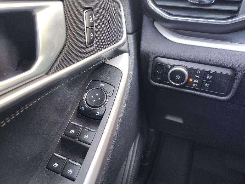 used 2023 Ford Explorer car, priced at $35,989