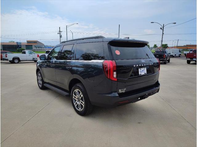 new 2025 Ford Expedition car, priced at $72,310