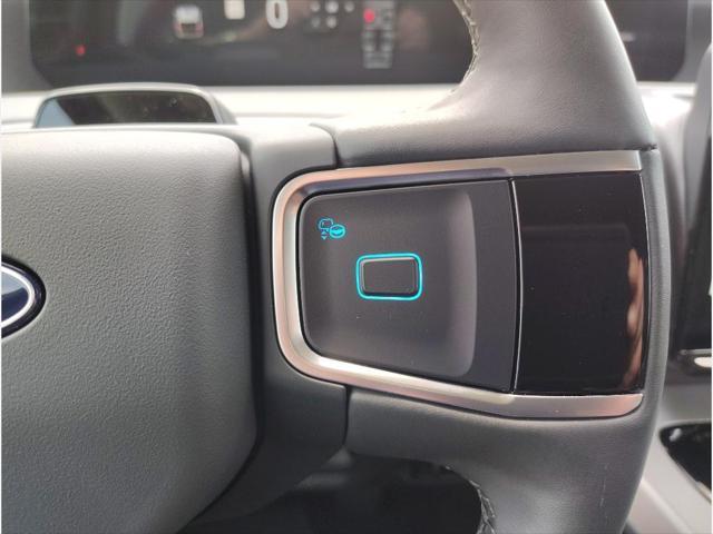 new 2025 Ford Expedition car, priced at $72,310