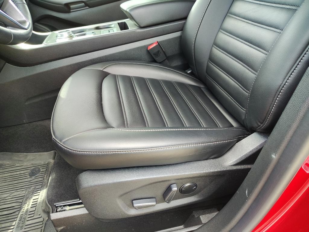 used 2023 Ford Edge car, priced at $29,998