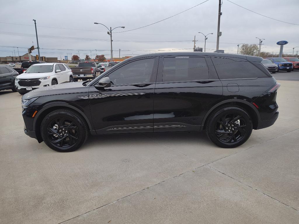 used 2025 Lincoln Nautilus car, priced at $53,991